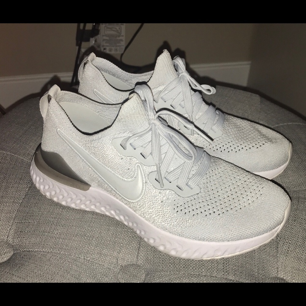 Nike Womens Epic React Flyknit 2 Bq8927 6.5 Gray